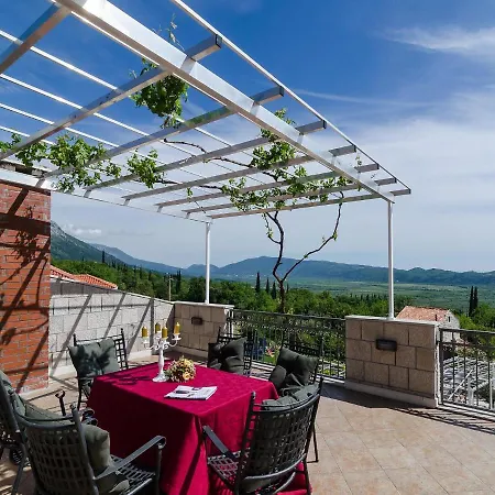 Villa Vino Vecchio *