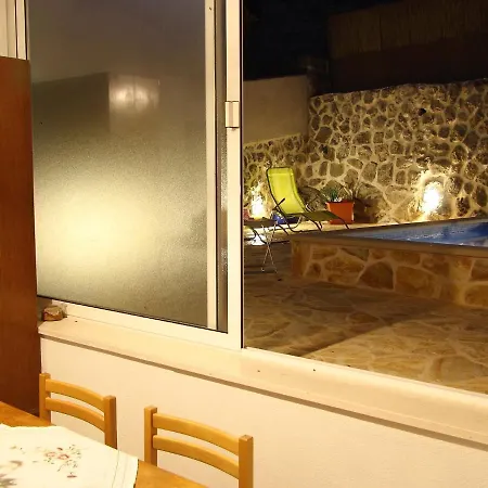 Villa Vino Vecchio 빌라 그루다
